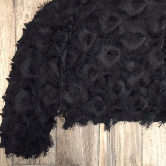 ✨ NWOT Stylish Cropped Black Long Sleeve Top ✨ - Picture 6 of 6